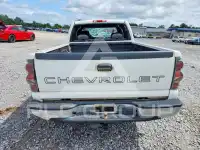 2005 Chevrolet Silverado photo