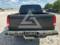 2005 Chevrolet Silverado photo
