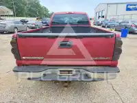 2005 Chevrolet Silverado photo