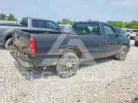 2005 Chevrolet Silverado photo