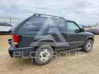 2005 Chevrolet Blazer photo