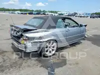 2005 BMW 330 фото