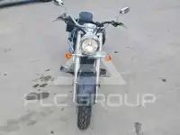 2005 Suzuki Boulevard photo