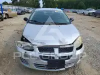 2005 Dodge Stratus photo
