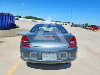 2005 Dodge Stratus photo