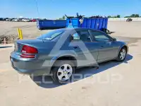 2005 Dodge Stratus photo