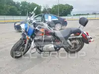 2005 Honda VT фото