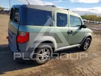 2005 Honda ELEMENT photo