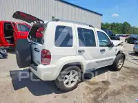 2005 Jeep LIBERTY photo