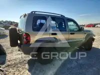 2005 Jeep LIBERTY фото