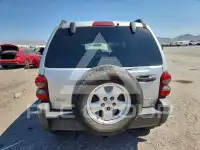 2005 Jeep LIBERTY фото
