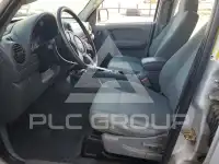 2005 Jeep LIBERTY фото