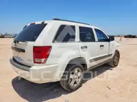 2005 Jeep Grand Cherokee photo