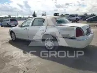 2005 Lincoln Town фото
