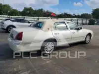 2005 Lincoln Town фото
