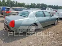 2005 Lincoln Town фото
