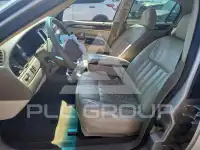 2005 Lincoln Town фото