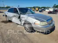 2005 Lincoln Town фото