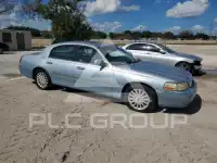 2005 Lincoln Town фото