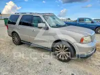 2005 Lincoln NAVIGATOR photo