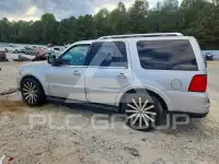 2005 Lincoln NAVIGATOR photo
