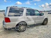 2005 Lincoln NAVIGATOR photo