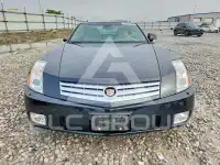 2005 Cadillac XLR photo