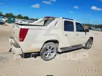 2005 Cadillac ESCALADE photo