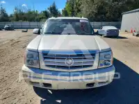 2005 Cadillac ESCALADE photo