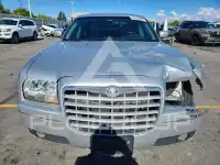 2005 Chrysler 300 фото