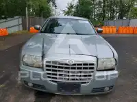 2005 Chrysler 300 photo