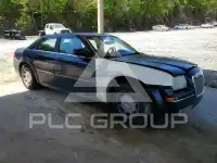 2005 Chrysler 300 photo