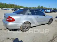 2005 Mercedes Benz CLK фото