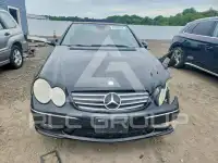 2005 Mercedes Benz CLK фото