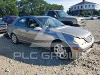 2005 Mercedes Benz C-Class photo