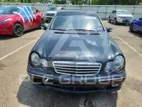 2005 Mercedes Benz C-Class photo