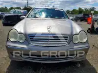 2005 Mercedes Benz C-Class photo