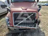 2005 Volvo VNL photo