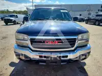 2005 GMC Sierra photo