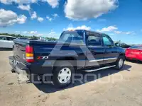 2005 GMC Sierra photo