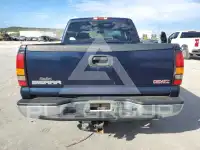 2005 GMC Sierra photo