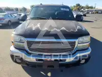 2005 GMC Sierra photo