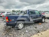 2005 GMC Sierra photo