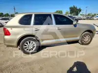 2005 Porsche Cayenne photo