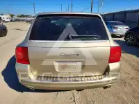 2005 Porsche Cayenne photo