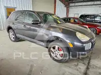 2005 Porsche Cayenne photo