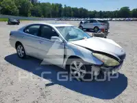 2005 Lexus ES330 photo