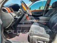 2005 Lexus LS photo