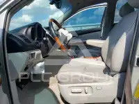 2005 Lexus RX330 photo