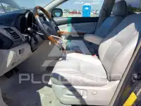 2005 Lexus RX330 photo